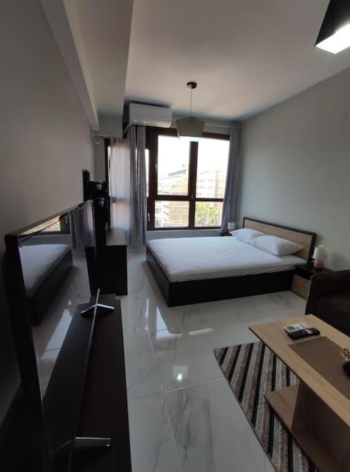 Valaoritou 1 Apartment